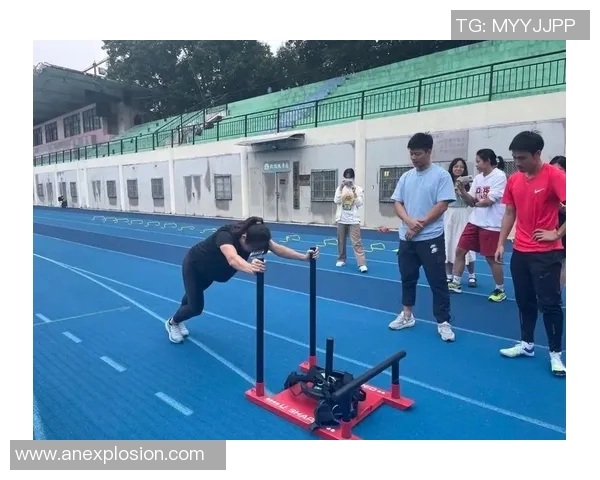 田径青训专项集训助力年轻运动员成长与发展全面提升竞技水平与综合素质