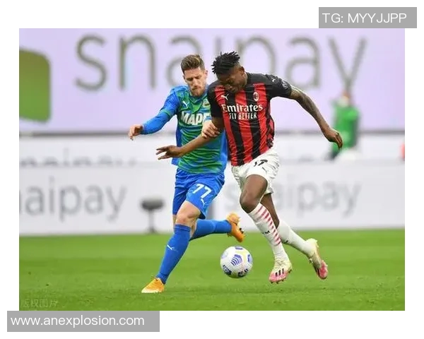 崔晓龙精准分球助力球队逆转局势展现出色球场视野与团队配合能力 崔晓龙精准分球助力球队逆转局势展现出色球场视野与团队配合能力