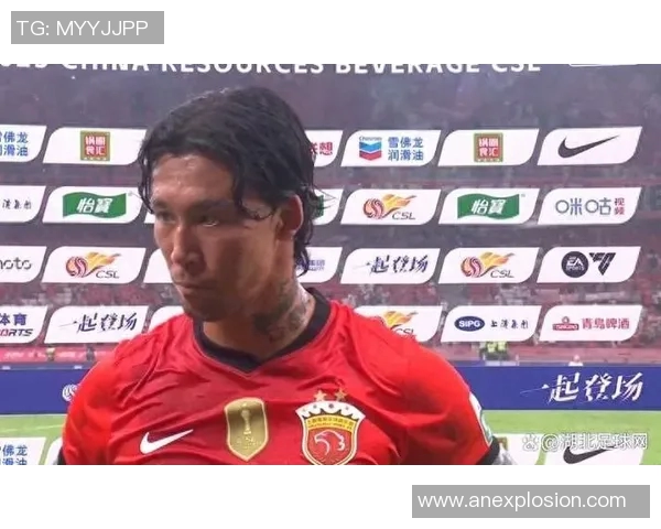 张琳芃精彩助攻助力队友破门展现团队合作精神 张琳芃精彩助攻助力队友破门展现团队合作精神