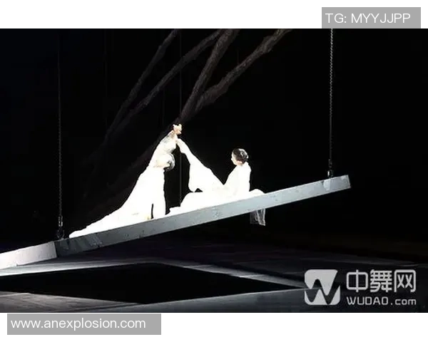 拜仁慕尼黑蓄势待发,精彩绽放,演绎一场完美胜利盛宴 拜仁慕尼黑蓄势待发,精彩绽放,演绎一场完美胜利盛宴