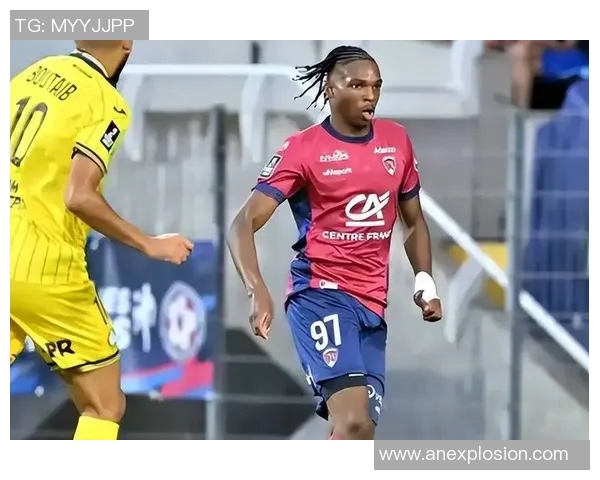 国米后防宝库再添新成员,西甲中卫或将加盟球队 国米后防宝库再添新成员,西甲中卫或将加盟球队