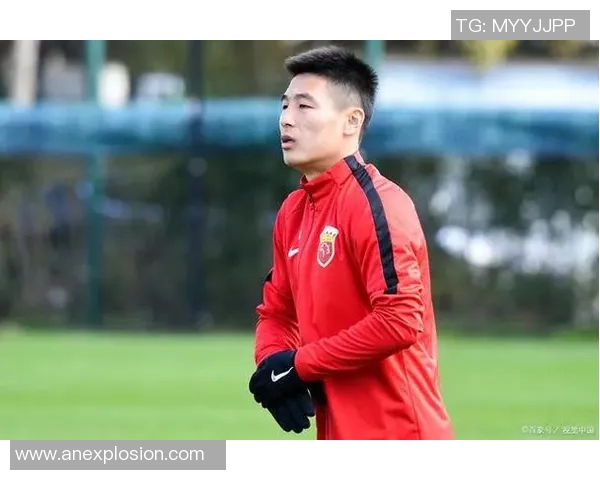 武磊领衔亚冠精英联赛展现中国足球新希望与实力之路