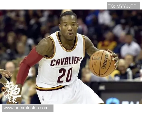 凯-费尔德主场惨败,教练组寻找防守漏洞并提出解决方案 凯-费尔德主场惨败,教练组寻找防守漏洞并提出解决方案