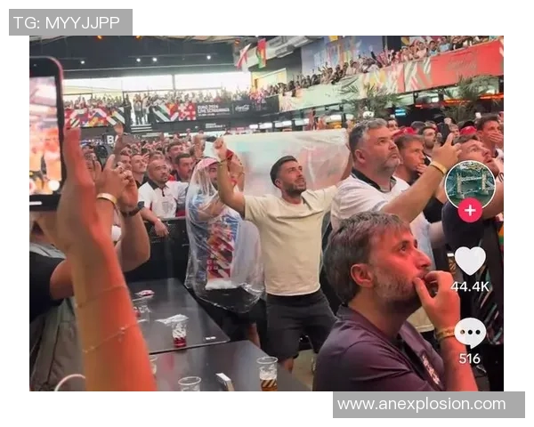 狂热球迷疯狂为热火加油，零距离直击球场风暴