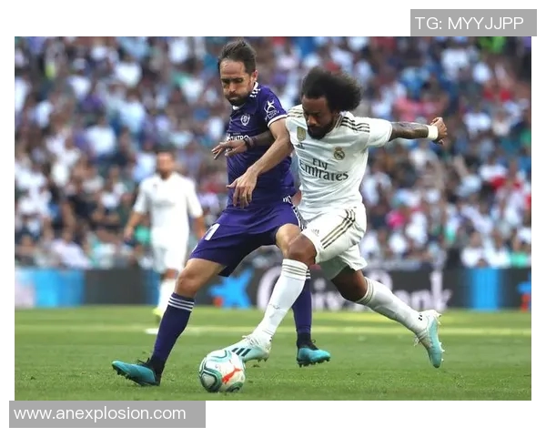 马塞洛高光表现,皇家马德里客场逆转取胜领跑西甲积分榜 马塞洛高光表现,皇家马德里客场逆转取胜领跑西甲积分榜